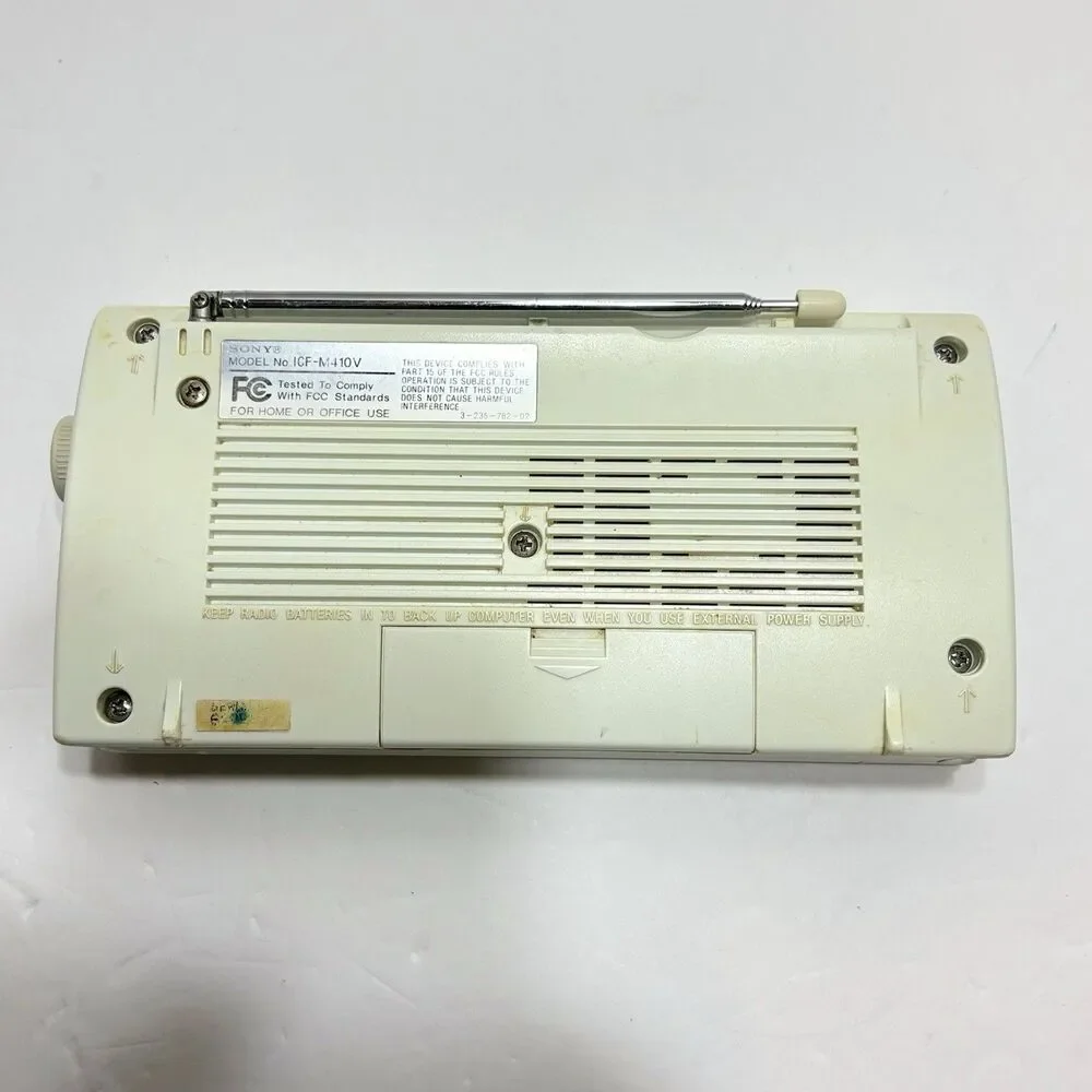 Sony Liv 4 Band Radio Model ICF-M410V TV Weather FM AM Digital Scanning (Works)